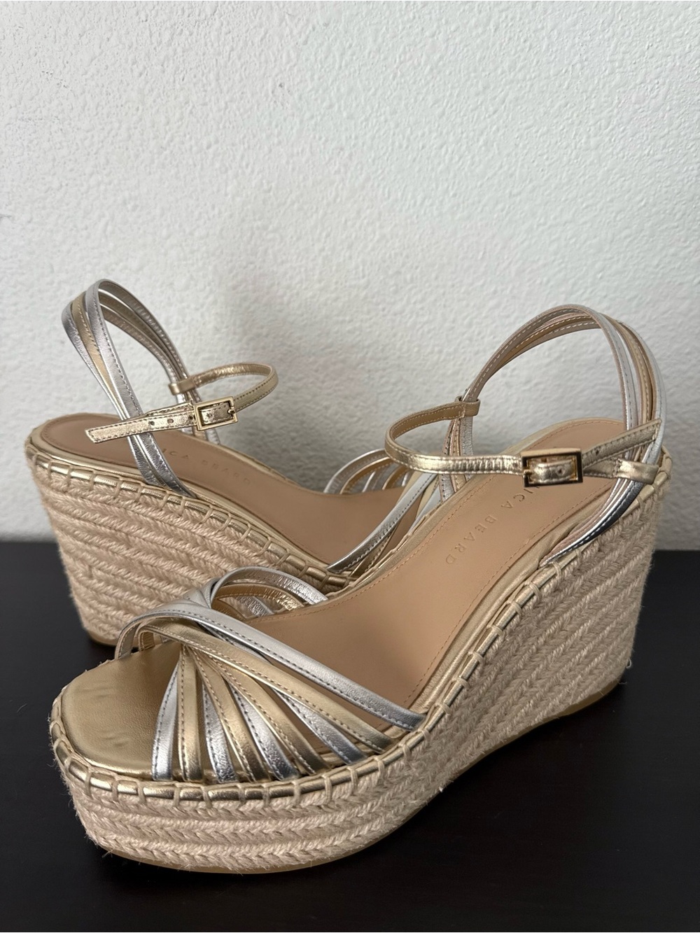 EUC Veronica Beard Ravina Platform Wedge Heels Leather Sandals